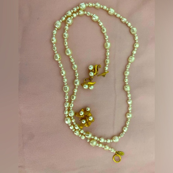 Bundle Lorren Bell Necklace 38 / Two Napier Earrings - Picture 1 of 5